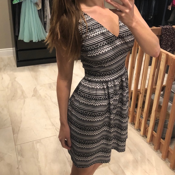 Bloomingdales Aztec print dress - Picture 3 of 5